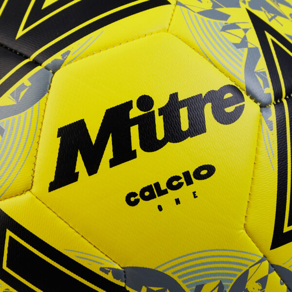 Calcio One White & Yellow Mixed 12 Ball Deal - Image 9