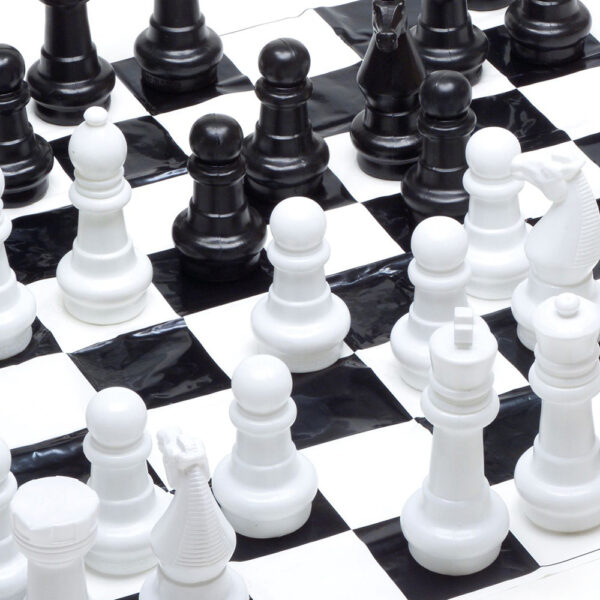 Giant Chess Pieces - Image 2