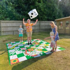 Giant Snakes & Ladders